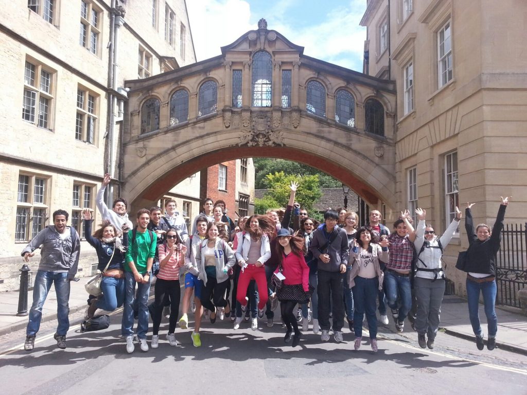 Oxford - kursy językowe - Almatramp